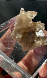 イタリアン水晶　イタリア　トスカーナ産（Quartz Buca dell' Main,Sant' Anna di Stazzema,Lucca Province, Tuscany,Italy）