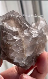 グレーフローライト　スカルドゥ ギルギット、パルジスタン パキスタン産（Fluorite Skardu, Gilgit-Baltistan, Pakistan）