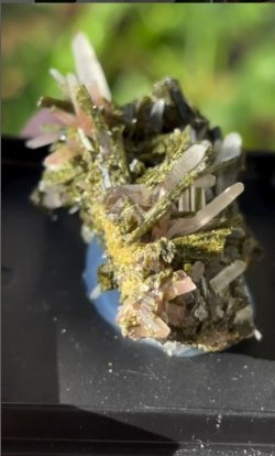 画像3: ヘマタイト クォーツ エピドート　ペルー産 ( Hematite Quarz Epidote, San Felipe Mine, Sartimbamba,a Libertad, Peru )