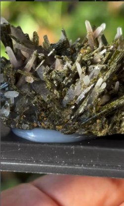 画像2: ヘマタイト クォーツ エピドート　ペルー産 ( Hematite Quarz Epidote, San Felipe Mine, Sartimbamba,a Libertad, Peru )